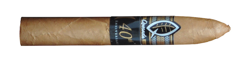 Best Small Cigars for Winter: Quesada 40th Anniversary Petite Belicoso